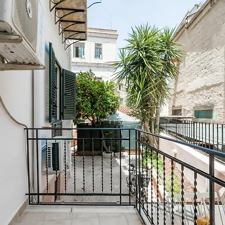 Il Giardino Degli Aranci Flats Near Palazzo Reale Appartamento *